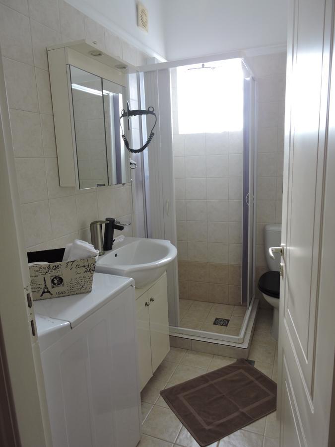 Sweet Suites Amaliada Luaran gambar