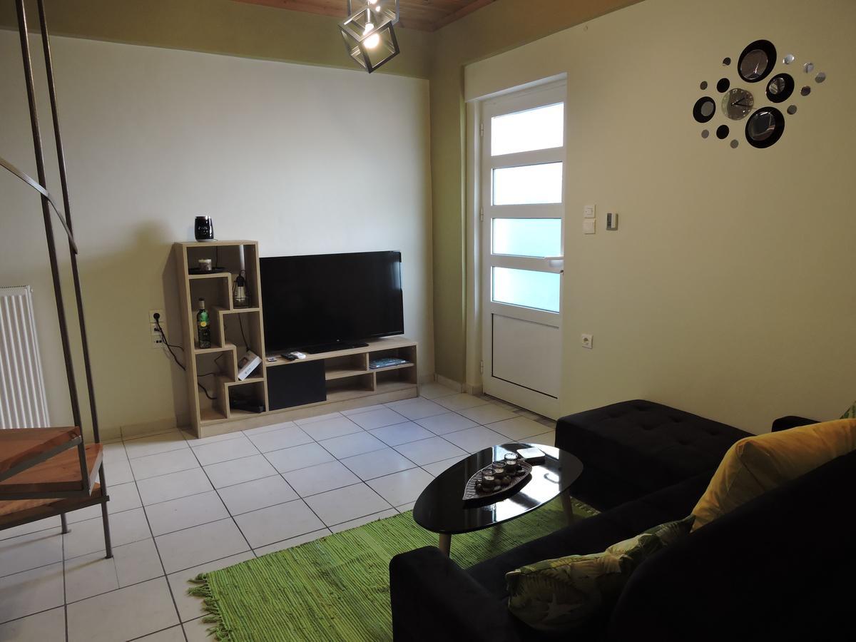 Sweet Suites Amaliada Luaran gambar